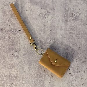 Andar Poppy Wallet in Sand